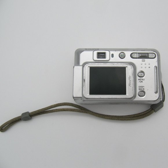 Fuji - FinePix 5.1MP Compact Digital Camera - For Parts Only - Picture 5 of 10